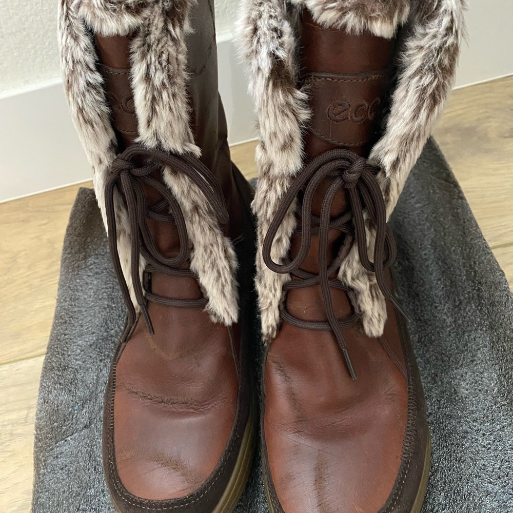 Ecco Snow Boots View 4